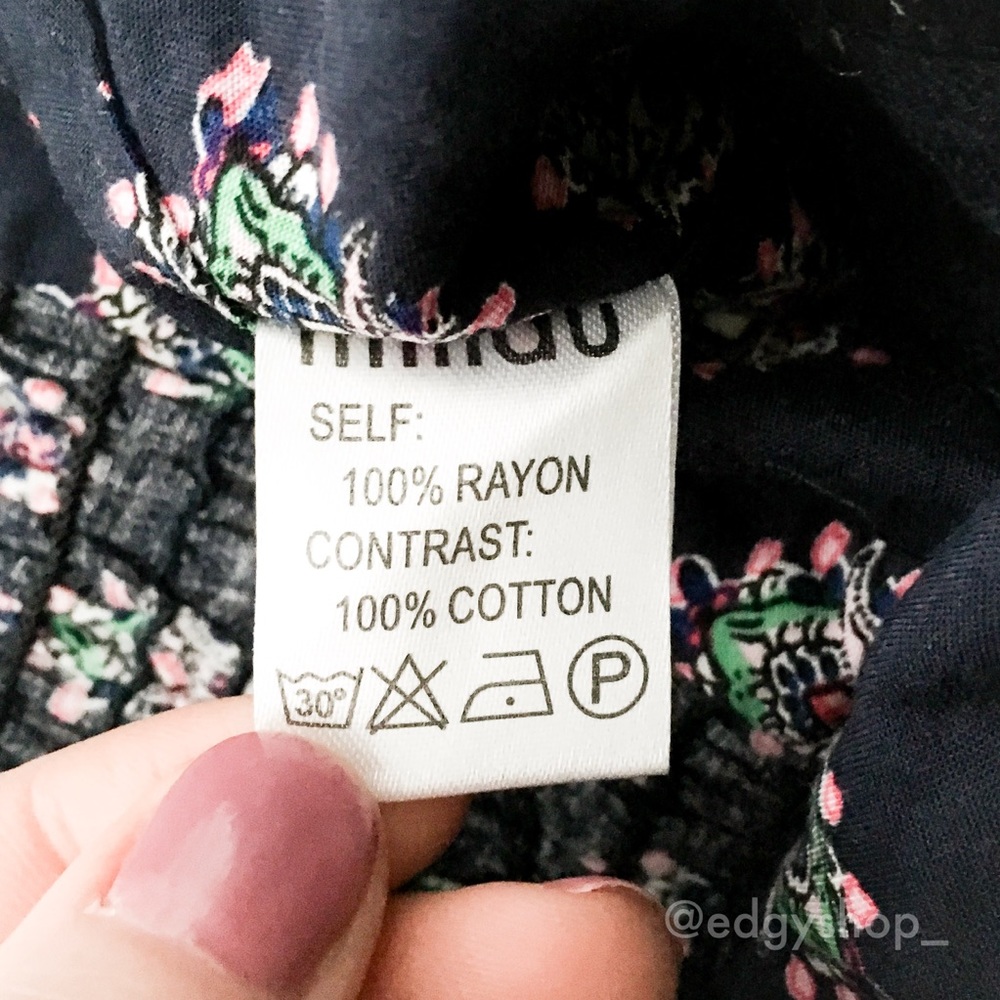 LF | Millau Crochet Trim Floral Crop Top - Picture 4 of 6